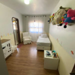 Casa à venda com 5 quartos, sendo 4 suítes, no condomínio Vilarejo Estoril, Mairiporã - SP