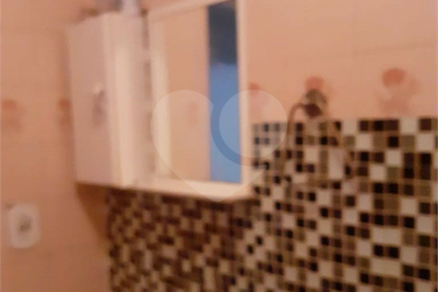 Sobrado à venda com 4 quartos, sendo 1 suíte, em Campo Limpo, São Paulo, SP