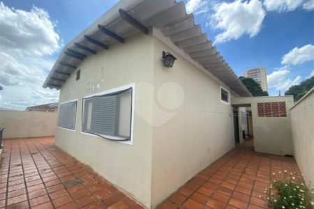 Casa à venda com 3 quartos em Jardim do Carmo, Araraquara, SP
