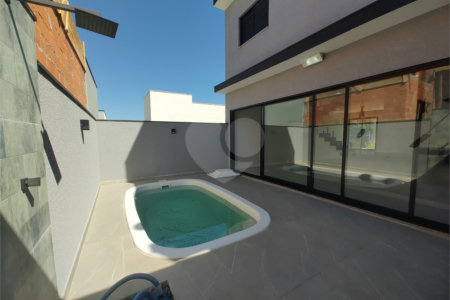 Casa à venda com 3 suítes no condomínio Terras de São Francisco, Sorocaba - SP