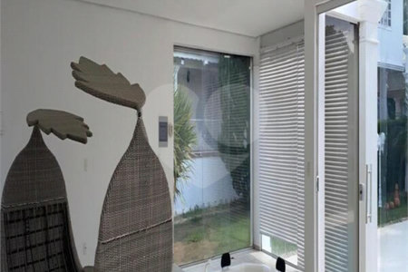 Casa à venda com 2 suítes no condomínio Residencial Vale das Laranjeiras, Indaiatuba - SP