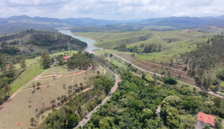 Terreno à venda no Centro, Piracaia, SP