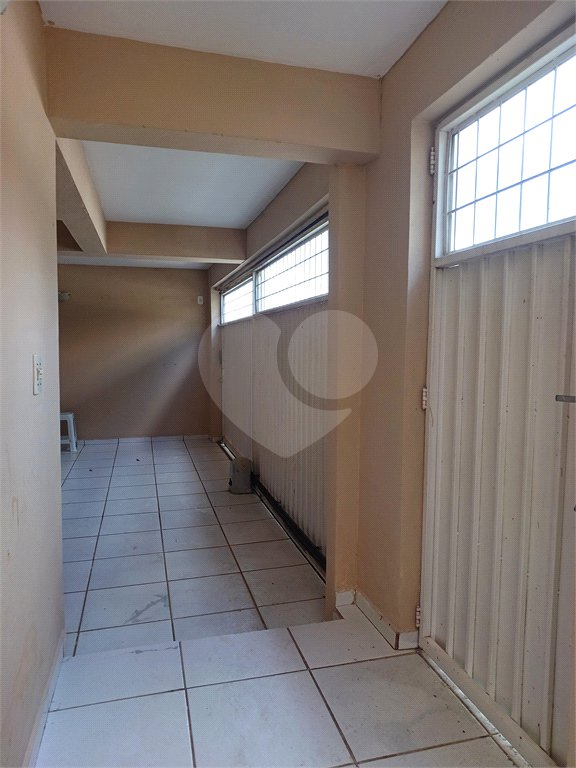 Sobrado à venda com 2 quartos em Jardim Ana Maria, Sorocaba, SP