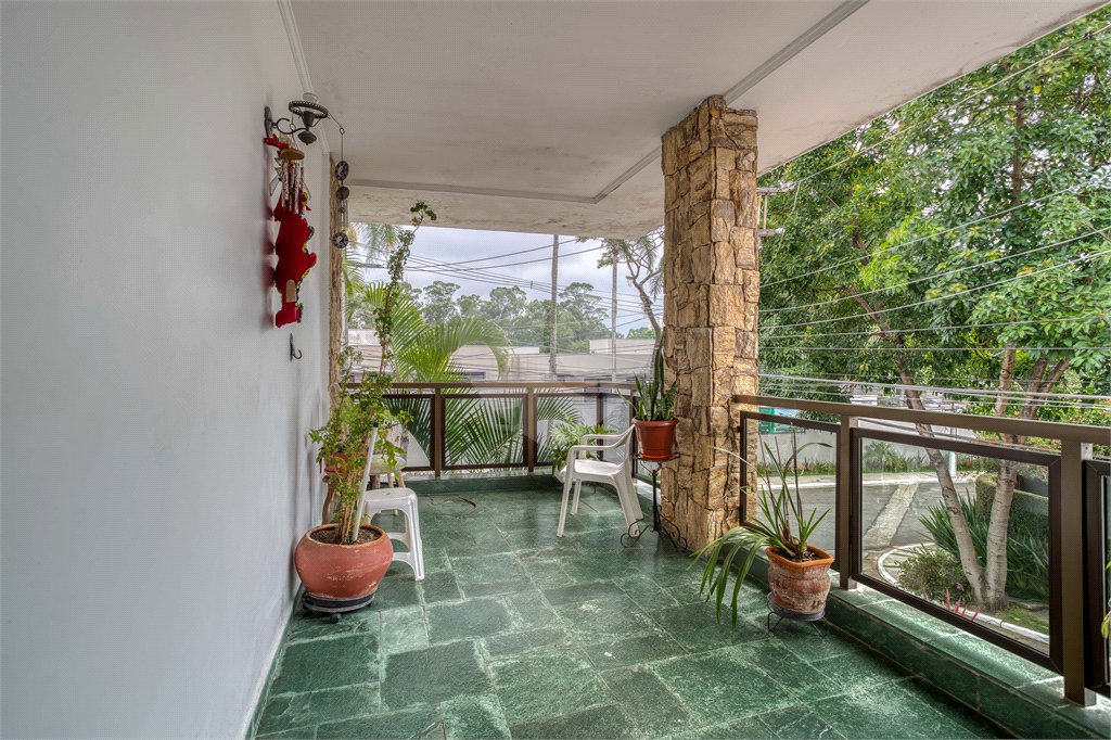 Casa de Vila à venda com 4 quartos, sendo 2 suítes, em Granja Julieta, São Paulo, SP