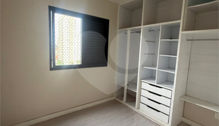 Apartamento à venda ou para alugar com 3 quartos, sendo 1 suíte,  em Santa Teresinha, São Paulo, SP