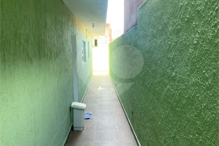 Casa à venda com 3 suítes em Vila Oceania, Poá, SP