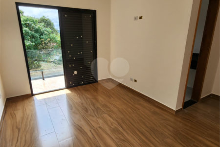 Sobrado à venda com 3 suítes em Jardim dos Pinheiros, Atibaia, SP