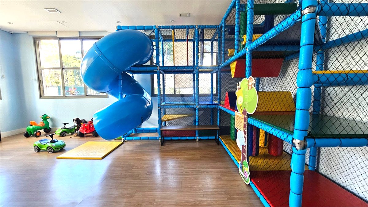 Apartamento à venda ou para alugar com 3 suítes em Chácara Santo Antônio, São Paulo, SP