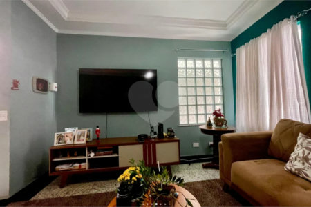 Casa à venda com 3 suítes em Jardim Imperador, Guarulhos, SP