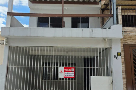 Sobrado à venda com 4 quartos, sendo 1 suíte, em Rio Pequeno, São Paulo, SP