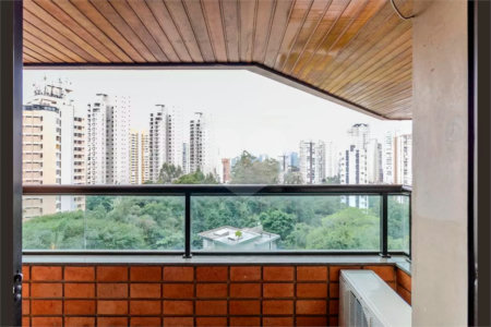 Apartamento à venda com 4 quartos, sendo 2 suítes, em Paraíso do Morumbi, São Paulo, SP