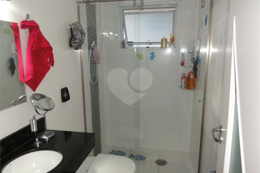Sobrado à venda com 3 quartos, sendo 1 suíte, em Tremembé, São Paulo, SP