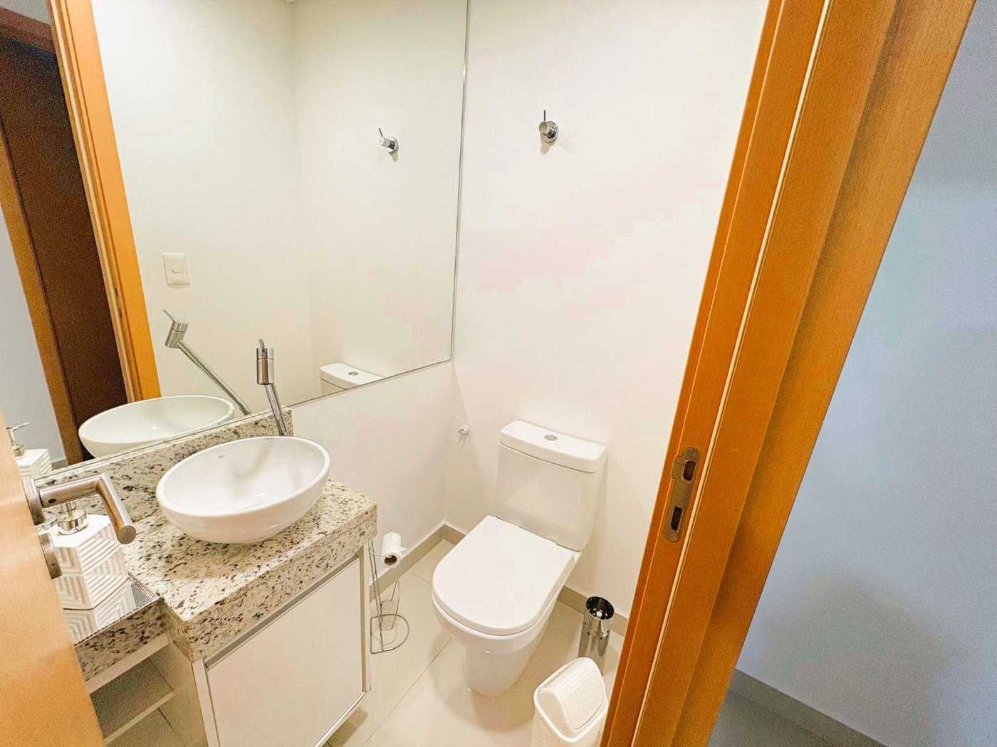 Apartamento para alugar, 54 m² por R$ 6.000,02/mês - Embaré - Santos/SP