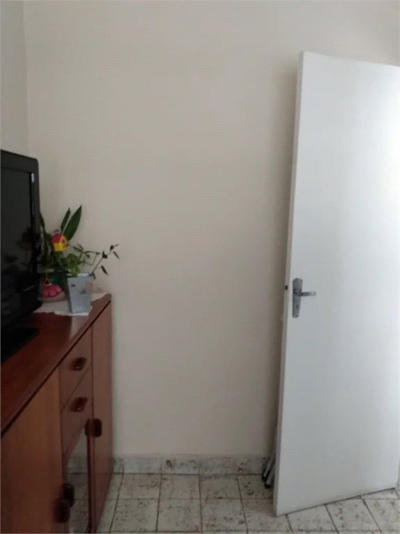 Sobrado à venda com 3 quartos em Vila Cordeiro, São Paulo, SP