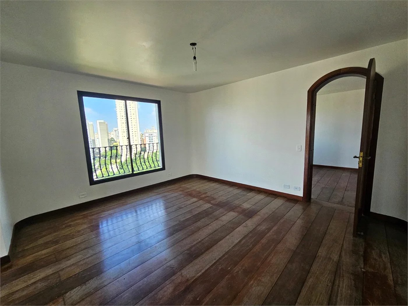 Apartamento à venda com 4 quartos, sendo 2 suítes,  em Jardim Parque Morumbi, São Paulo, SP