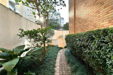 Apartamento para alugar com 2 suítes em Vila Andrade, São Paulo, SP