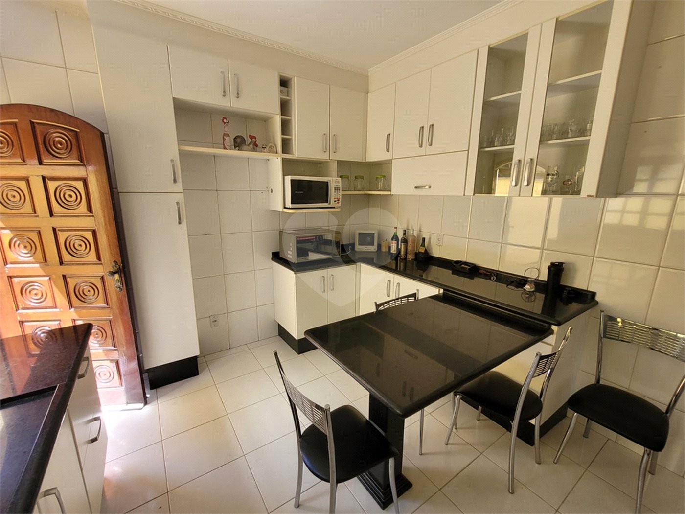 Sobrado à venda com 3 quartos, sendo 1 suíte, em Vila dos Remédios, São Paulo, SP