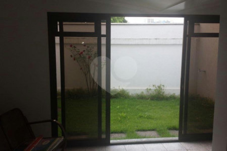 Casa à venda com 3 suítes em Jardim Franca, São Paulo, SP