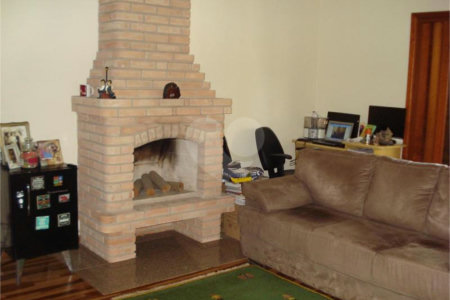 Casa à venda com 3 suítes no condomínio Fazenda Imperial, Sorocaba - SP