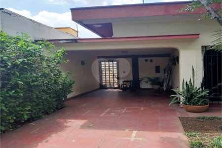 Casa à venda com 3 quartos em Vila Inah, São Paulo, SP