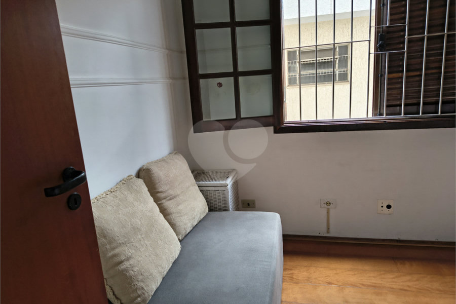Sobrado à venda com 3 quartos, sendo 1 suíte, em Tremembé, São Paulo, SP