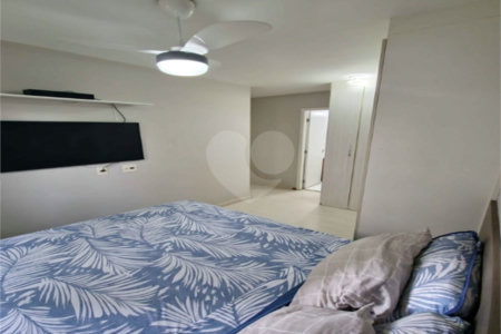 Apartamento à venda com 2 quartos, sendo 1 suíte,  em Parque Reboucas, São Paulo, SP