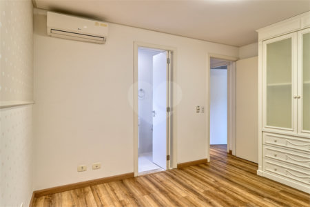 Casa à venda com 4 suítes no condomínio Vila de Palme, São Paulo - SP