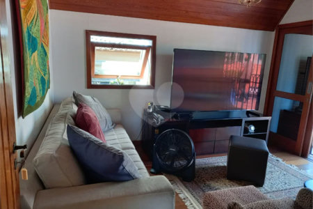 Casa à venda com 5 quartos, sendo 4 suítes, em Jardim São Bento, São Paulo, SP