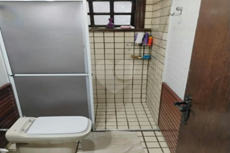 Casa à venda com 7 quartos, sendo 2 suítes,  em Brooklin Paulista, São Paulo, SP