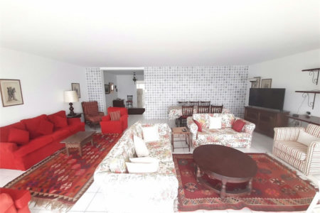 Apartamento Residencial à venda, Pitangueiras, Guarujá - AP0163.