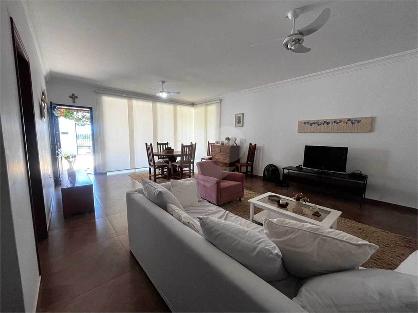 Casa à venda com 4 quartos, sendo 2 suítes,  em Vila São Gonçalo, Itapetininga, SP