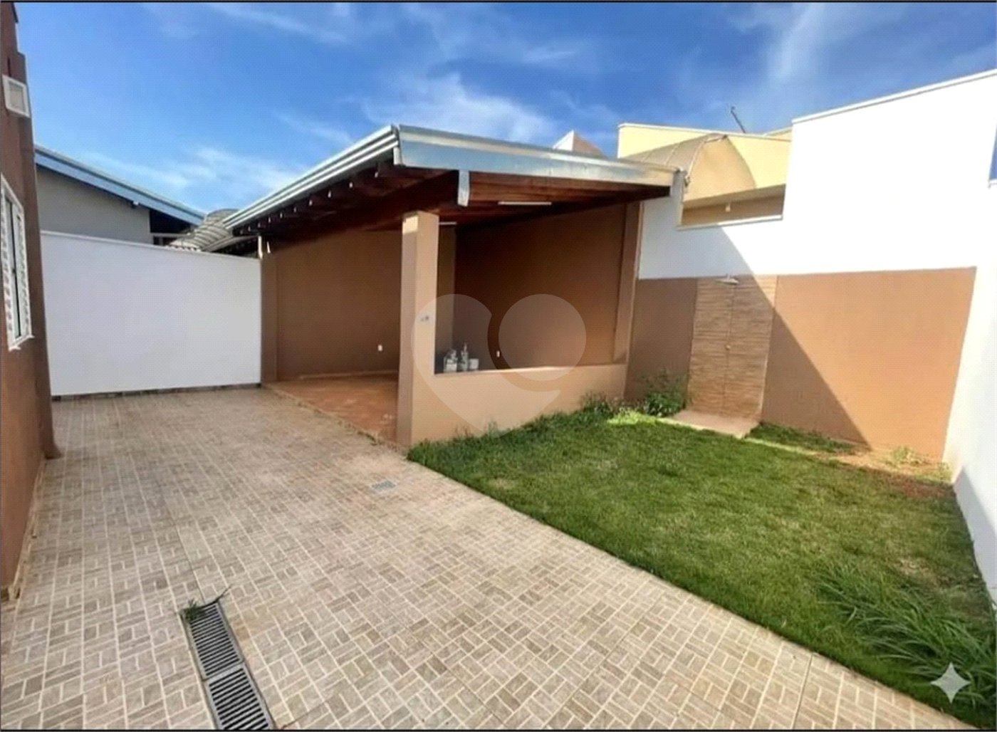 Casa à venda com 2 quartos, sendo 1 suíte, no condomínio Alvorada, Araraquara - SP