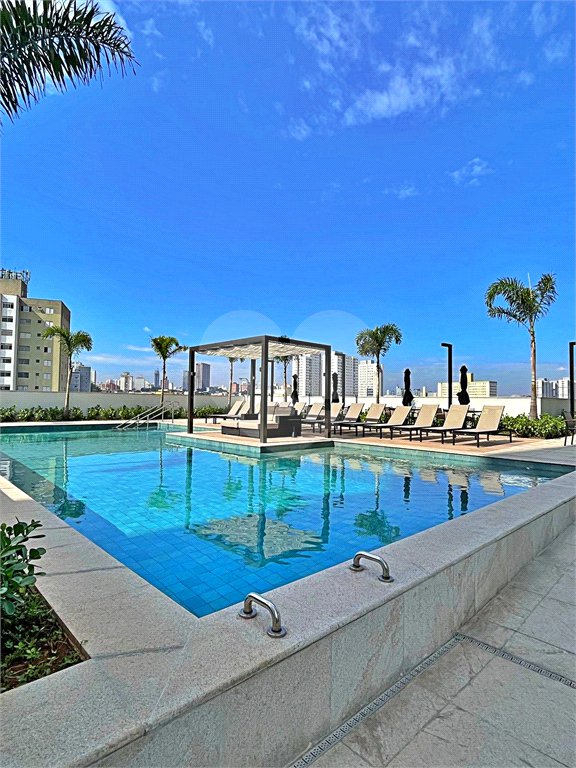 Apartamento à venda com 3 quartos, sendo 1 suíte,  em Jardim Caravelas, São Paulo, SP