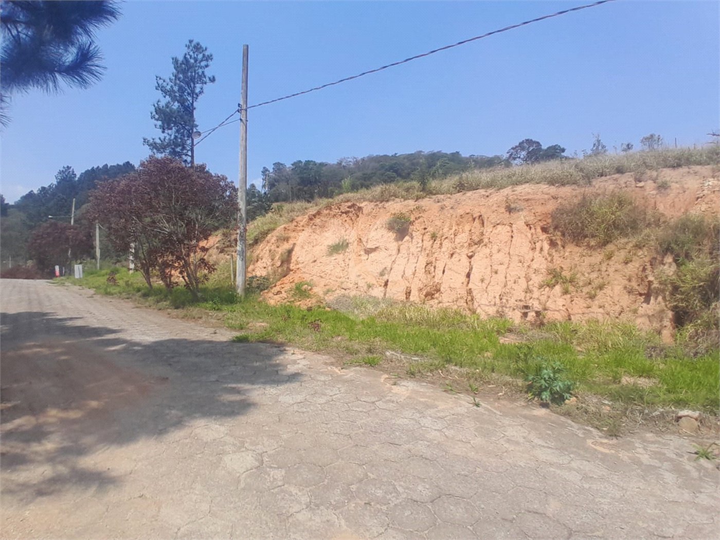 Terreno à venda no condomínio Aútria da Cantareira, Mairiporã - SP