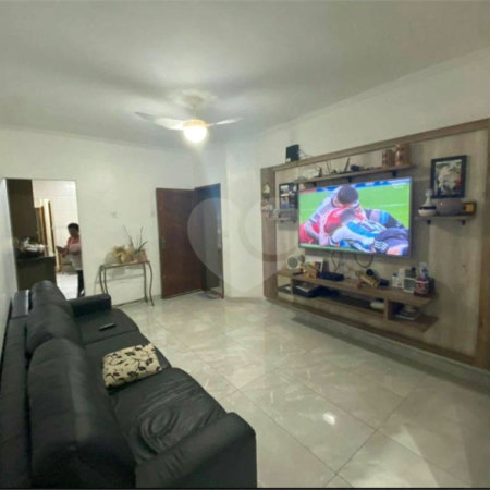 Casa à venda com 3 quartos, sendo 1 suíte, em Cidade Líder, São Paulo, SP