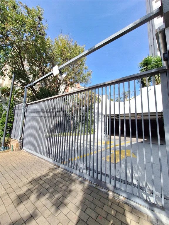 Apartamento à venda com 3 quartos, sendo 1 suíte,  em Vila Polopoli, São Paulo, SP
