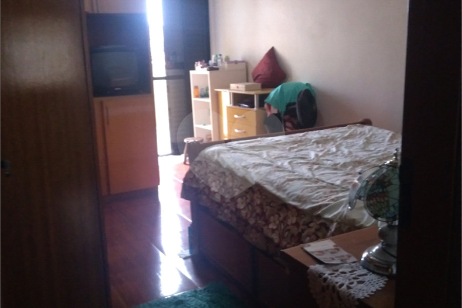 Sobrado à venda com 4 quartos, sendo 3 suítes, em Limão, São Paulo, SP