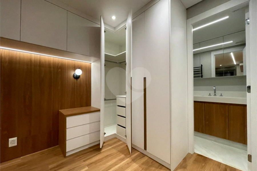 Apartamento à venda ou para alugar com 3 quartos, sendo 1 suíte, em Barra Funda, São Paulo, SP