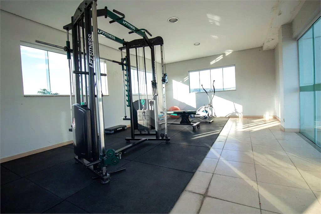 Apartamento à venda com 2 quartos, sendo 1 suíte,  no Centro, São Roque, SP