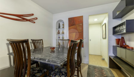 Apartamento à venda com 3 quartos, sendo 1 suíte,  em Bela Vista, São Paulo, SP