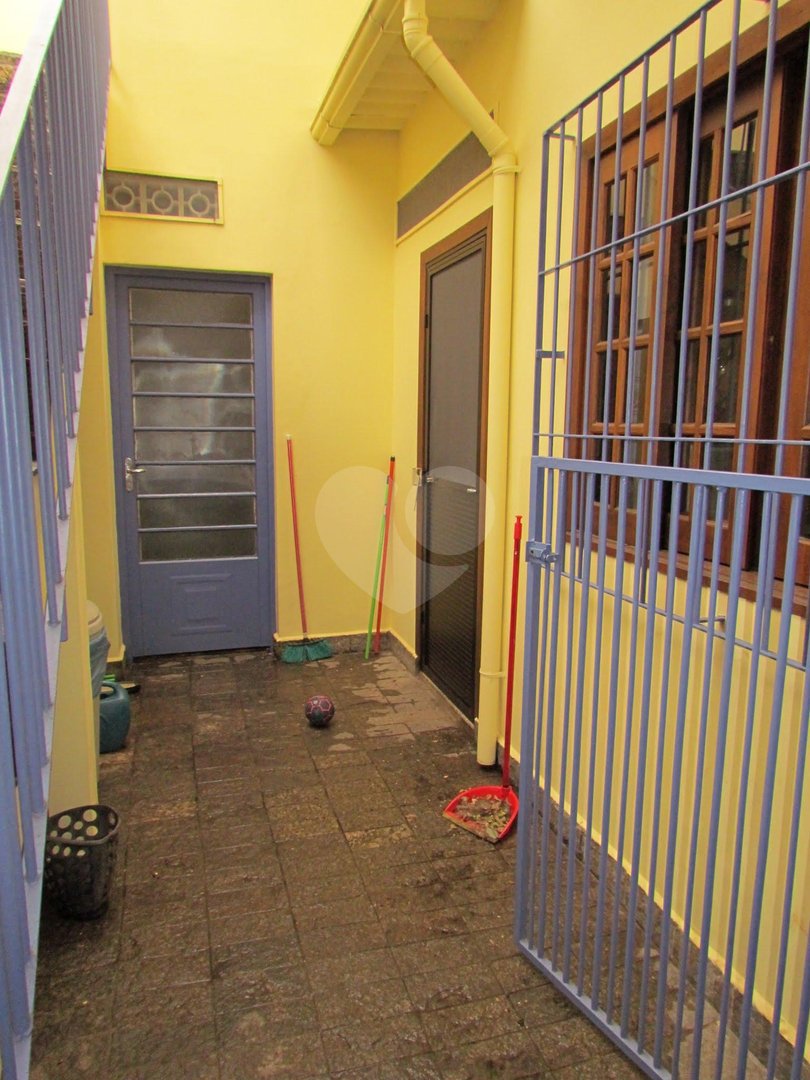 Casa de Vila à venda com 4 quartos, sendo 1 suíte, em Chácara Monte Alegre, São Paulo, SP