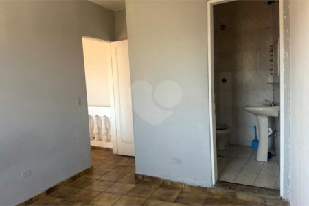 Casa Térrea à venda com 4 quartos, sendo 1 suíte, em Água Fria, São Paulo, SP