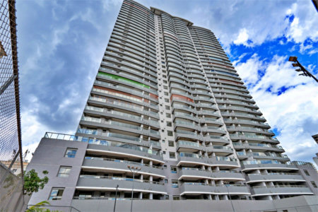 Apartamento à venda com 4 quartos, sendo 2 suítes,  em Jardim das Acácias, São Paulo, SP