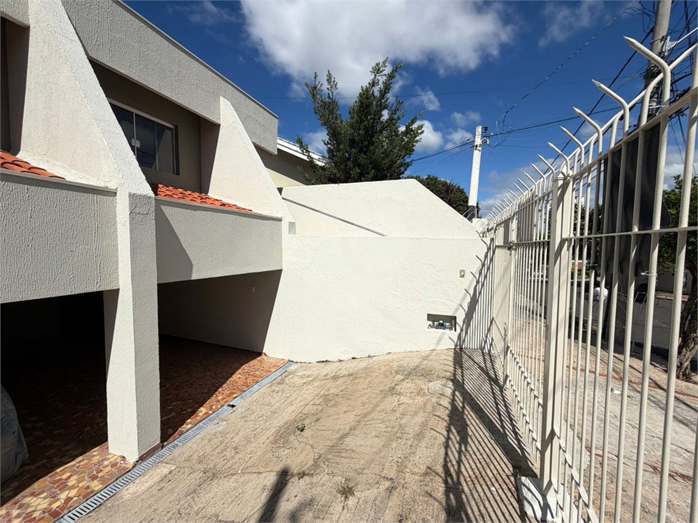 Casa à venda com 3 quartos, sendo 1 suíte, em Vila Aurora, Indaiatuba, SP