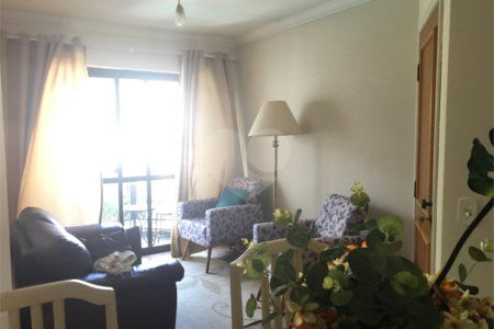 Apartamento à venda com 3 quartos, sendo 1 suíte, em Vila Mariana, São Paulo, SP