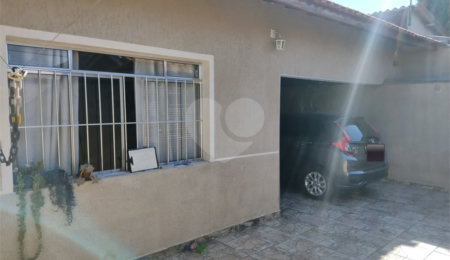 Casa à venda com 4 quartos, sendo 1 suíte,  em Jardim Amanda ii, Hortolândia, SP
