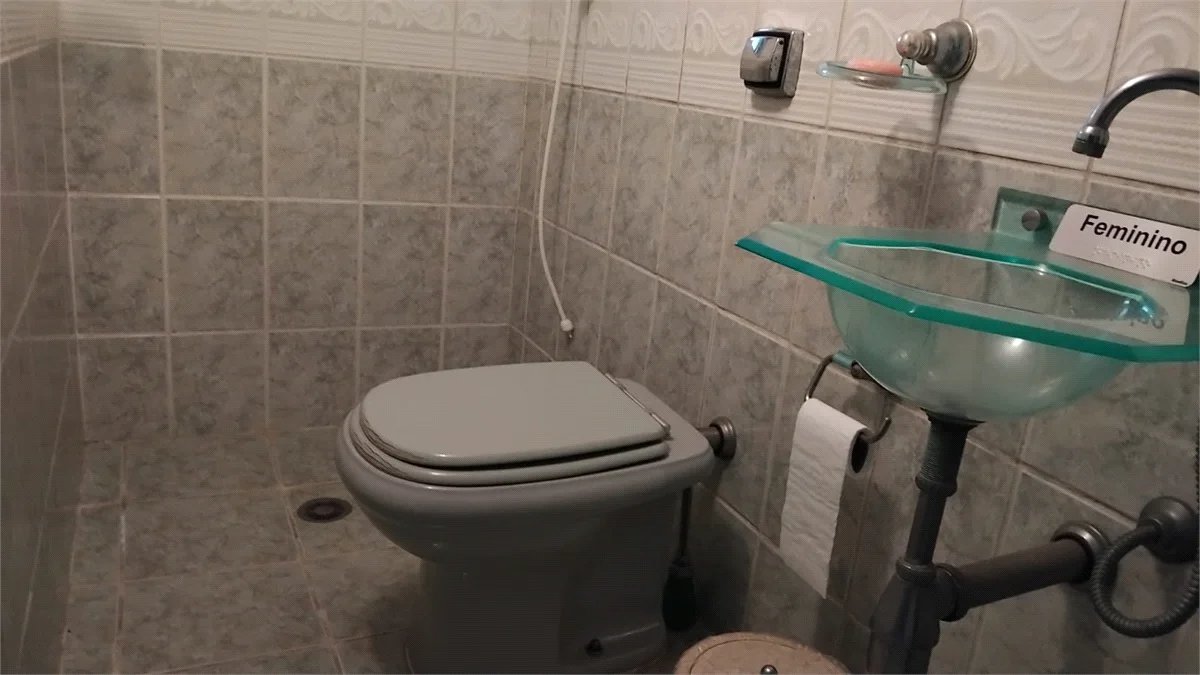 Casa à venda com 4 quartos, sendo 3 suítes, em Vila Polopoli, São Paulo, SP