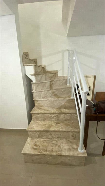 Casa à venda com 3 quartos, sendo 1 suíte, no condomínio Garden Village, São Paulo - SP