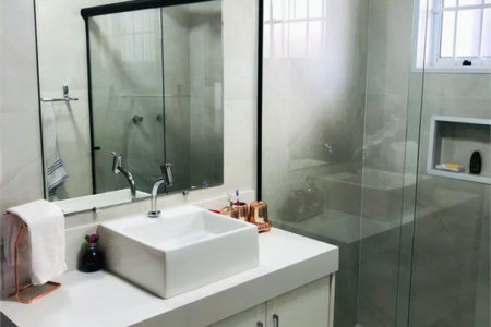 Casa Térrea à venda com 3 quartos, sendo 1 suíte, em Jardim Londrina, São Paulo, SP