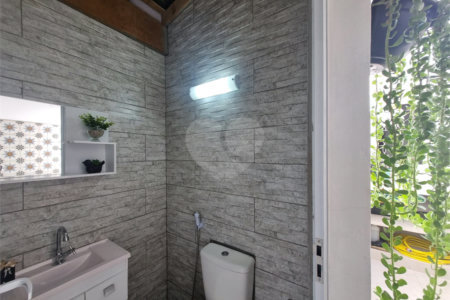 Casa Térrea à venda com 2 quartos, sendo 1 suíte,  em Jardim Wanel Ville V, Sorocaba, SP
